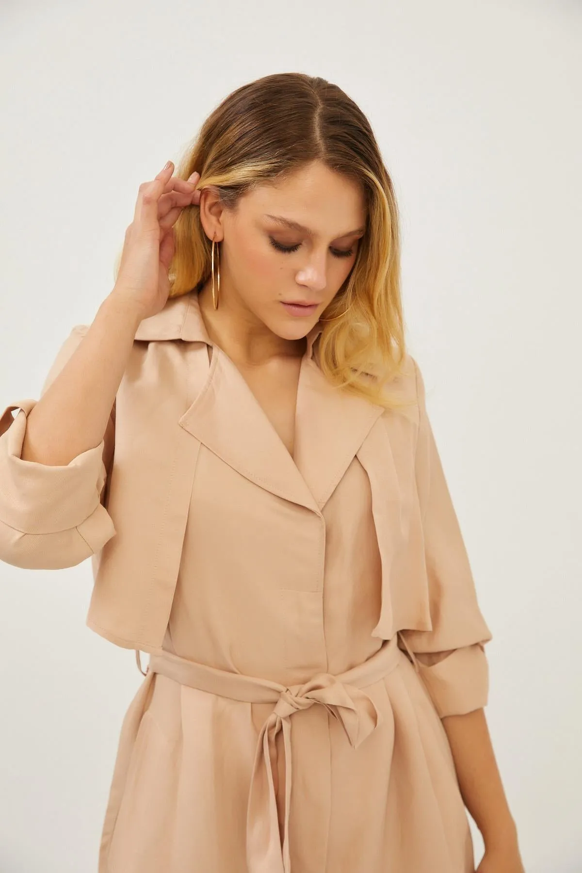 Beige Linen Side Pocket Belt Detail Long Sleeve Maxi Dress