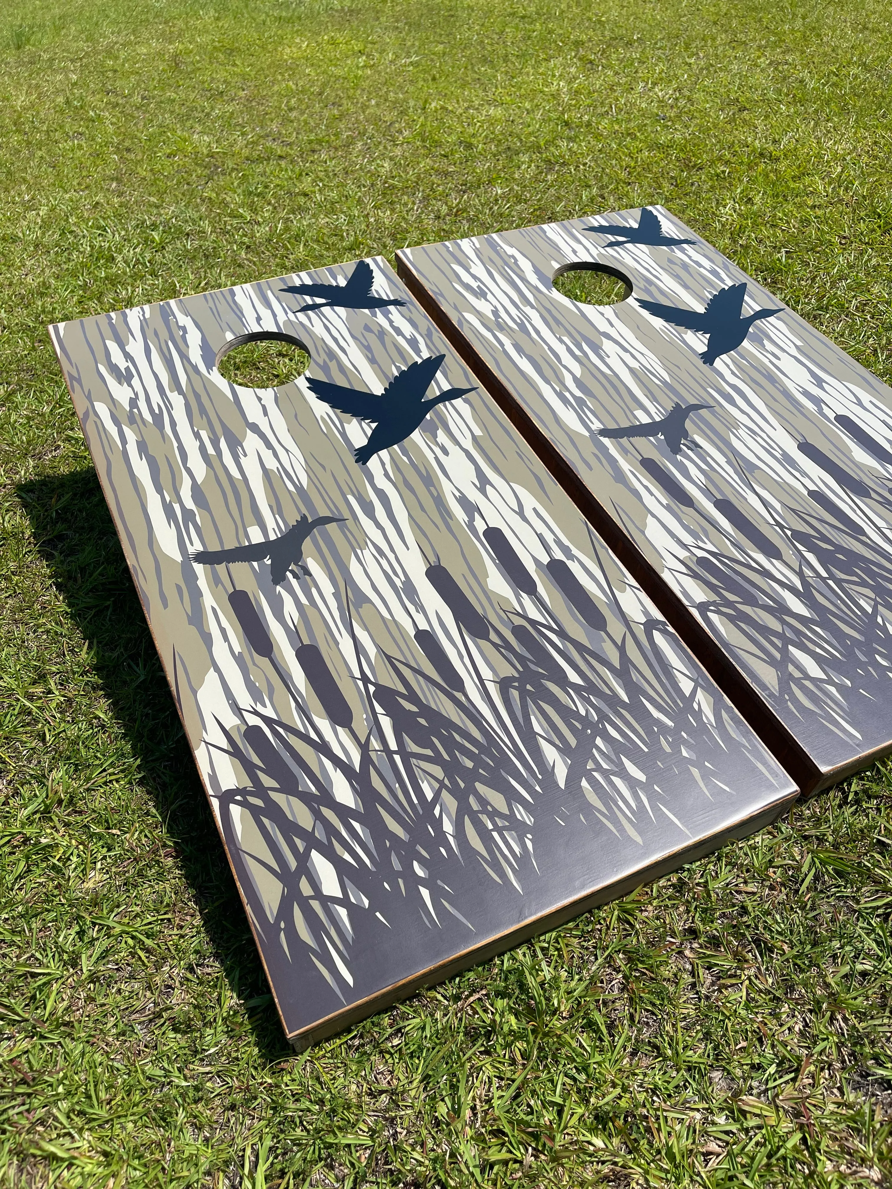 Bottomland Duck Hunting Cornhole Set With Bean Bags