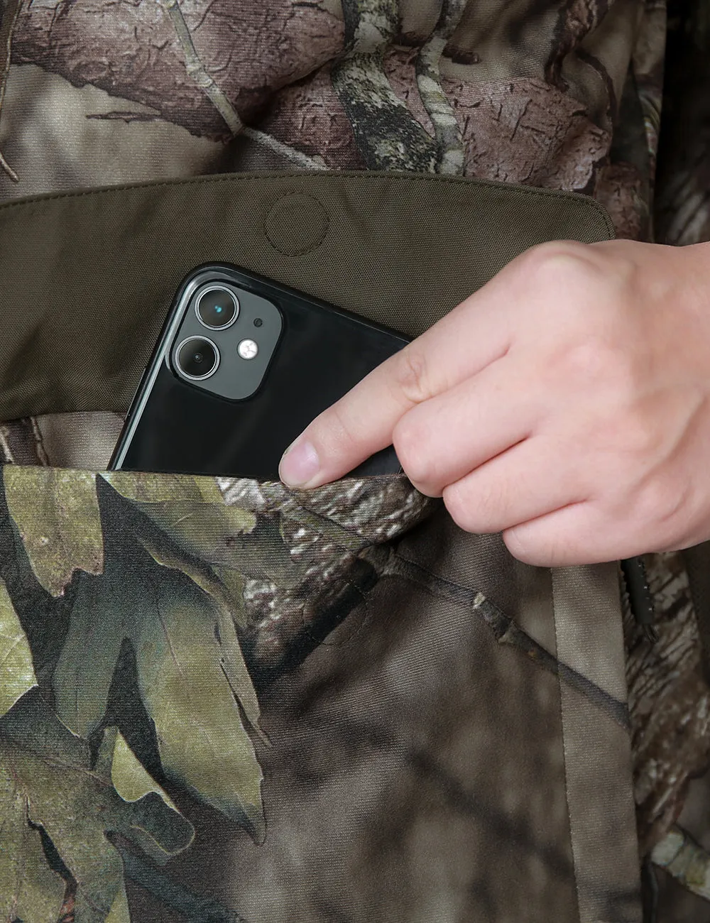 Final Sale - Men's Heated Hunting Vest - Camouflage, Mossy Oak® Country DNA (Apparel Only)