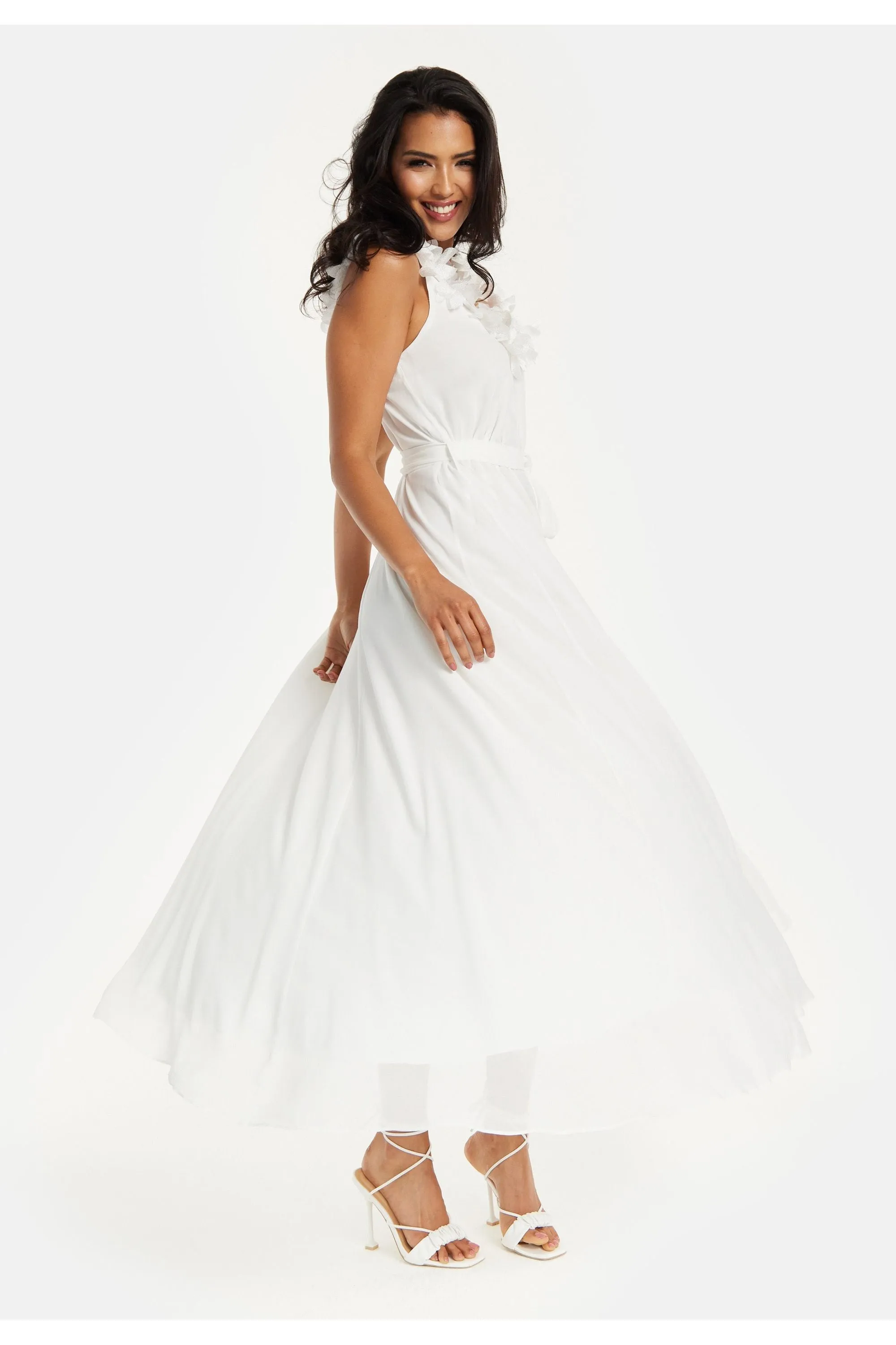 Liquorish Leaf Detail Maxi Dress In Off White