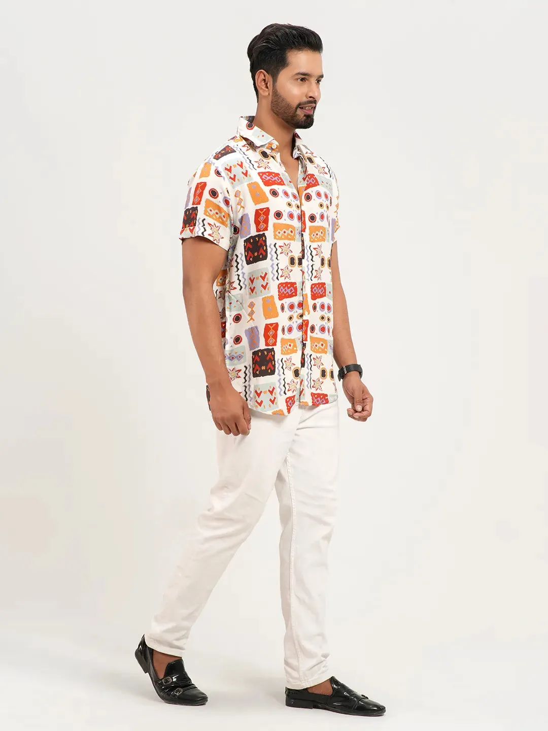 Men's Half  Sleeve Festive Printed Casual  Shirt