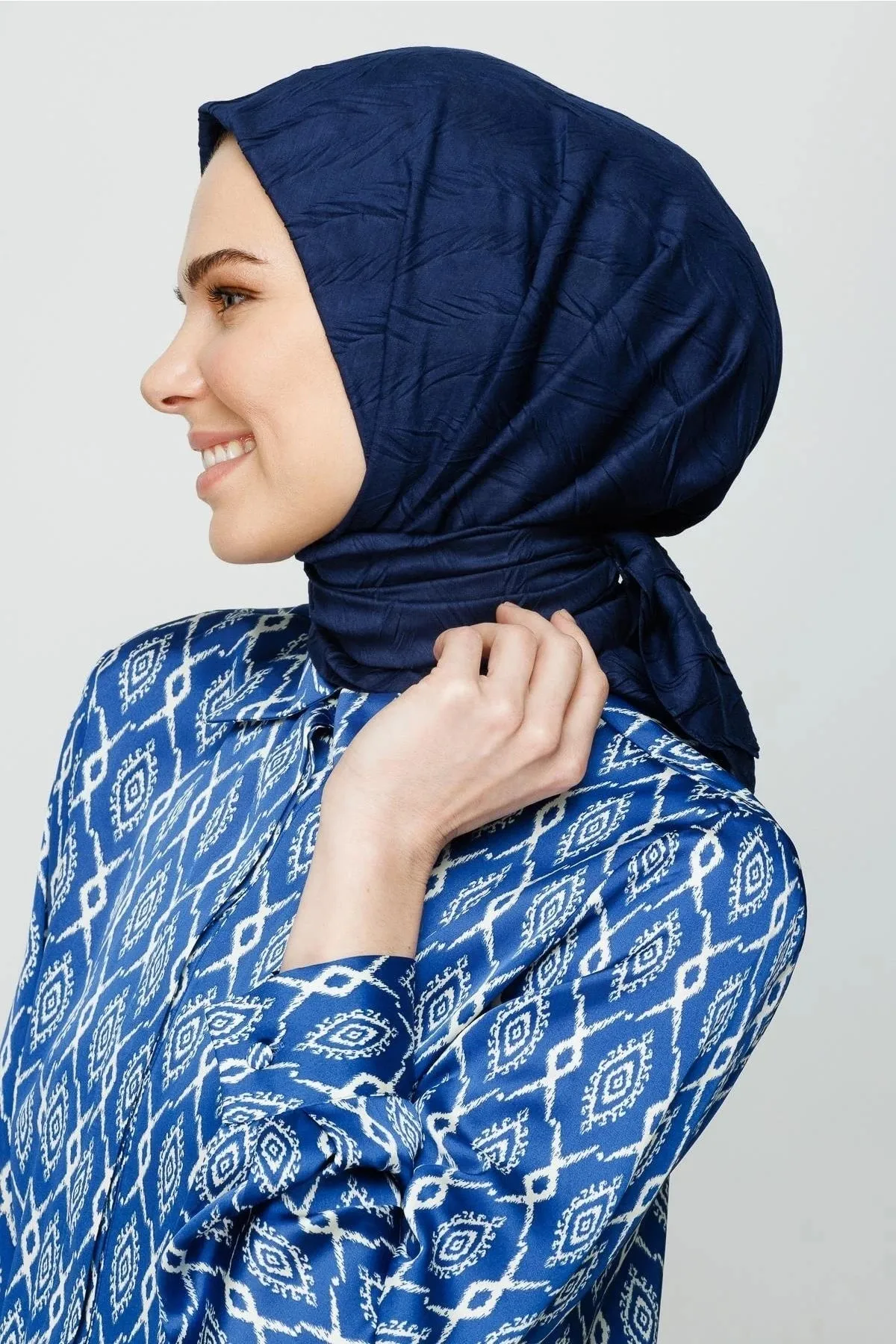 Navyblue Pleated Bamboo Square Scarf