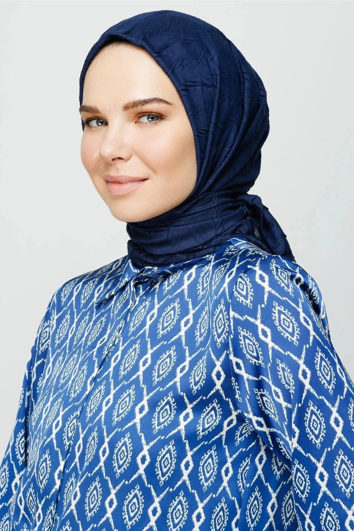 Navyblue Pleated Bamboo Square Scarf