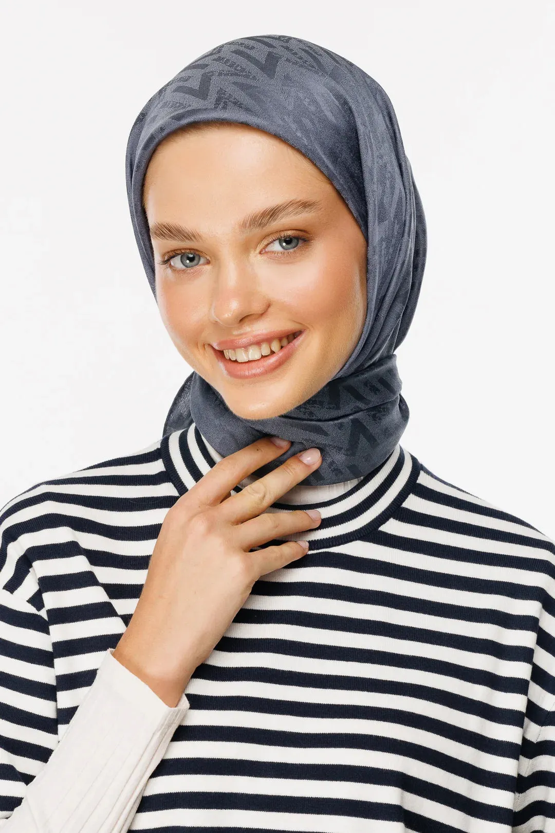 Smoked Nova Pattern Luxury Jacquard Scarf