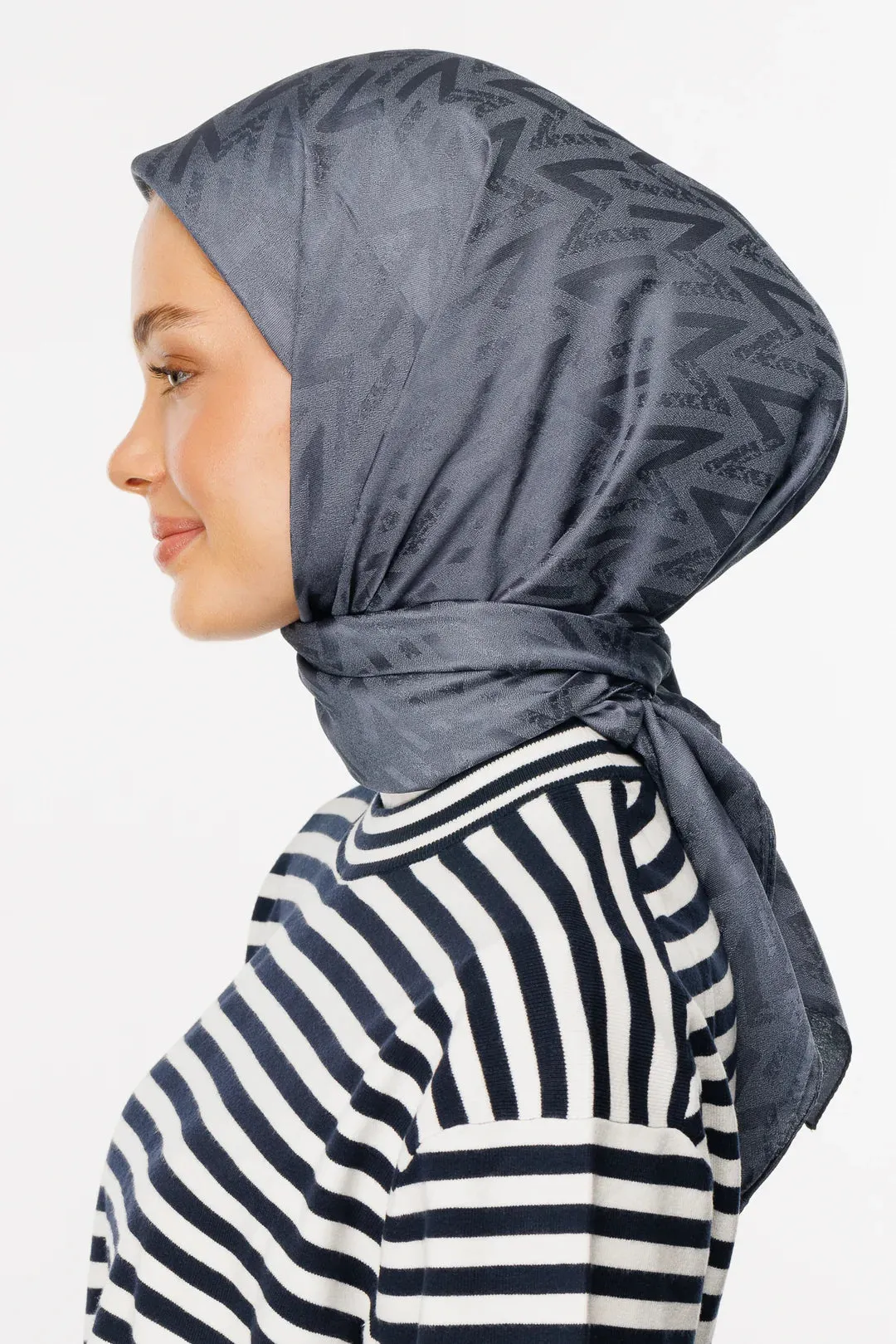 Smoked Nova Pattern Luxury Jacquard Scarf
