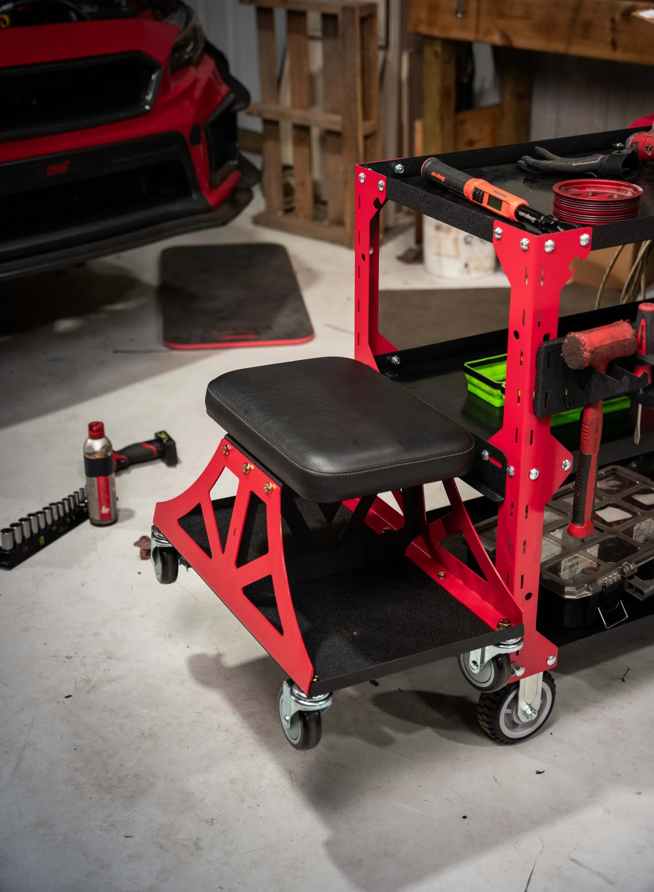WALL/CART MOUNT: LOW-PRO