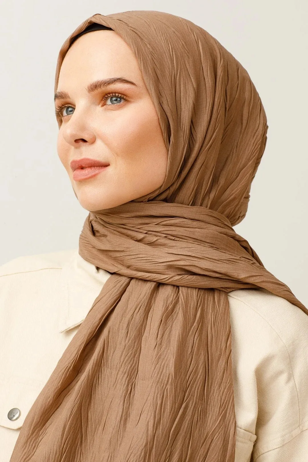 Walnut Pleated Bamboo Hijab
